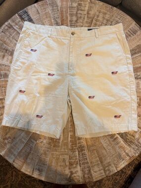 Vineyard Vines Patriotic Whale Flat Front Men’s Shorts